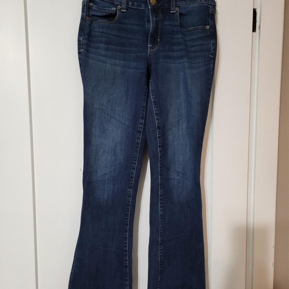 American Eagle Women Jean  Size 8  (30x31) - Picture 2 of 3